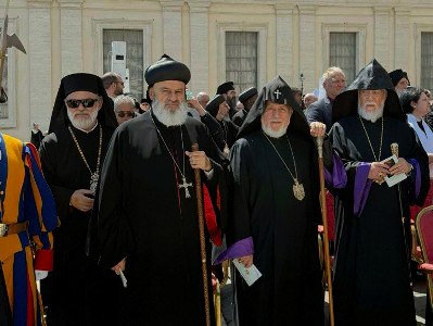 Ամենայն Հայոց Կաթողիկոսը մասնակցեց Ֆրանցիսկոս Պապի վերջին հրաժեշտի և հուղարկավորության արարողություններին