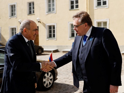Nikol Pashinyan, Lauri Hussar discuss Armenia-EU relations