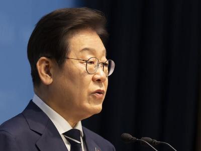 South Korea's Supreme Court jeopardizes opposition presidential candidate's chances of running for office