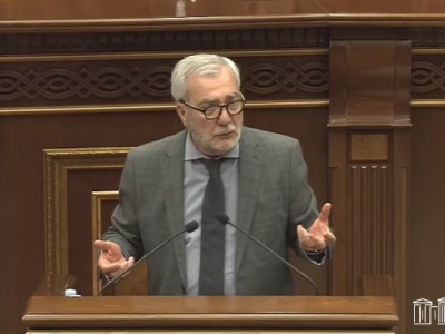 Խորհրդարանում քննարկվում է էթիկայի հանձնաժողովի ստեղծման հարցը պատգամավոր Անդրանիկ Քոչարյանի վերաբերյալ