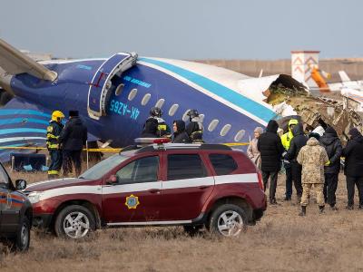 Баку упрекает Москву в затягивании следствия по делу о крушении азербайджанского самолета