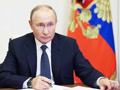 Russia president congratulates Armenia PM on 80th anniversary of victory in Great Patriotic War