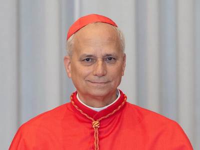US Cardinal Robert Francis Prevost becomes new Pope: his papal name is Leo XIV
