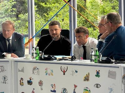 Zelensky, Macron, Merz, Starmer and Tusk called Trump after - Ukraine talks in Istanbul