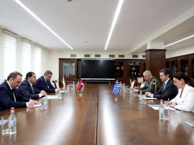 Պապիկյանը Հունաստանի դեսպանի հետ քննարկել է պաշտպանության ոլորտում համագործակցության հարցերը