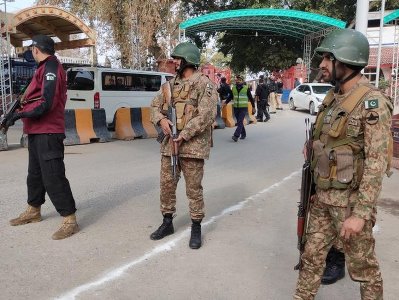At least 4 children killed, 38 injured after suicide bomber strikes school bus in Pakistan