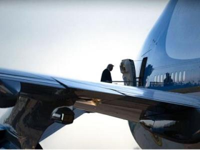 Министр обороны США принял самолет  Boeing 747, подаренный Катаром Дональду Трампу