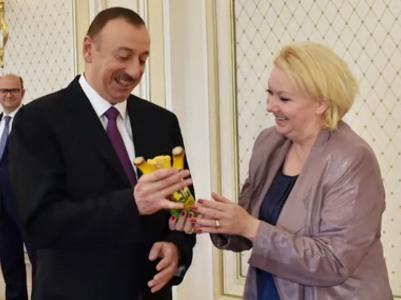 Nordkurier: Покойный депутат немецкого парламента при жизни продалась режиму Алиева