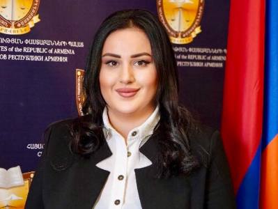 Թե՝ քննչականի սեյֆի, թե՝ նախագահականի շենքի պահպանությունը իրականացվում է «բիսետկայի» մակարդակով. Մարինե Ֆարմանյան