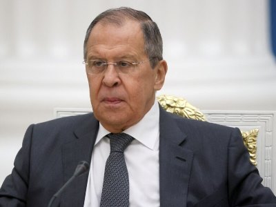Лавров: Нужно подписать мирный договор между Арменией и Азербайджаном