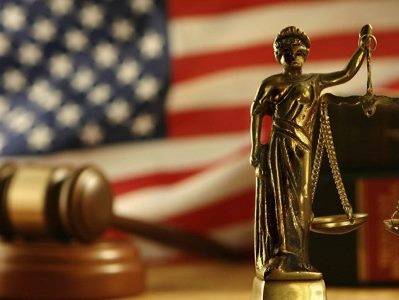 Суд в США обязал мексиканского экс-министра и его жену выплатить своей стране более 2,4 млрд. долларов