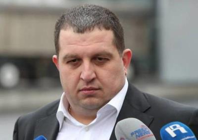 «Ժողովուրդ». Իշխանության հովանավորյալ Նարեկ Նալբանդյանը չի վճարում պարտքերը, բայց միլիոններով նոր բիզնեսներ է գնում