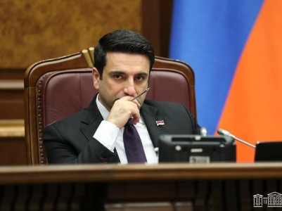 Մեր շուկաներում հայտնվելու են ադրբեջանական ապրանքներ, Ադրբեջանում՝ հայկական. մերվեք սրա հետ. Ալեն Սիմոնյան