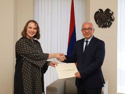 ԱԳ փոխնախարարն ընդունել է ՀՀ–ում Իռլանդիայի նորանշանակ դեսպանին