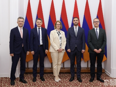 Ռուբեն Ռուբինյանը ԳԴՀ ԱԳՆ վարչության ղեկավարի գլխավորած պատվիրակությանն է ներկայացրել տարածաշրջանում տիրող իրավիճակը