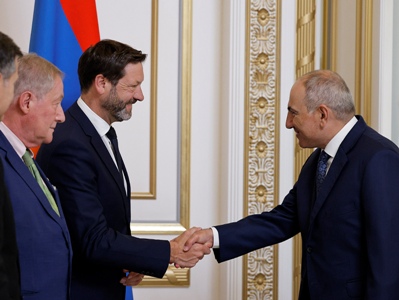 PM, Auvergne-Rhone-Alpes regional council chair discuss Armenia-France multi-sectoral cooperation agenda matters