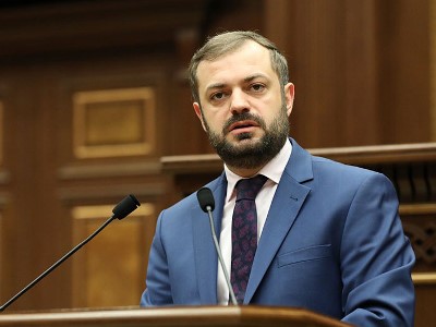 «Քեռակնոջ հետ կենակցելը ձեզ համար պրոբլեմ չի, բայց այդ երևույթի բառային ձևակերպումը պրոբլե՞մ է». Պապոյան