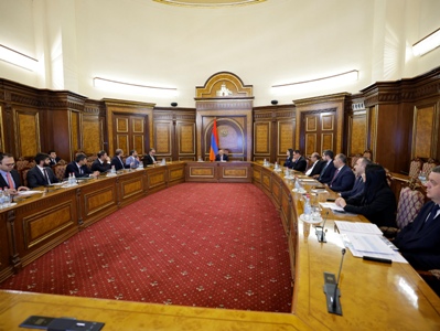Փաշինյանի մոտ քննարկվել են հակակարկտային կայանքների արդյունավետությանը վերաբերող հարցեր