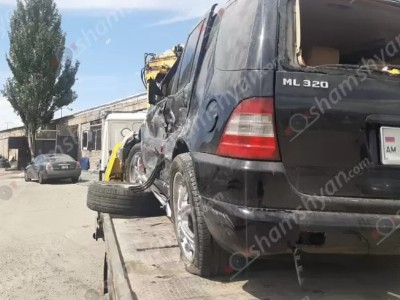 Երևանում առևանգել են «Mercedes»-ն ու դարձել մի քանի վթարների հեղինակ. Shamshyan.com