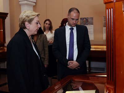 Վրաստանի մշակույթի նախարարն այցելել է Մատենադարան