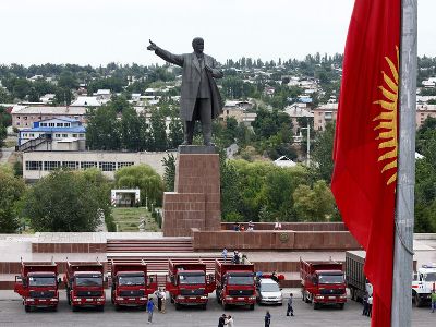 Ղրղզստանում ապամոնտաժել են 25-մետրանոց Լենինին
