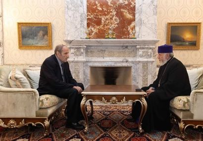 Левон Тер-Петросян встретился с Гарегином II и выразил ему свою полную поддержку