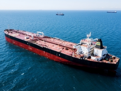 FT: ставки на перевозку нефти через Ормузский пролив удвоились из-за ударов по Ирану