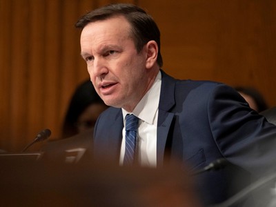 Сенатор США: Иран не был близок к созданию ядерного оружия и не представлял угрозы