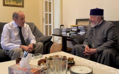 «Ժողովուրդ». Ի՞նչ են քննարկել Գարեգին Բ-ն ու Լեւոն Տեր-Պետրոսյանը. մանրամասներ