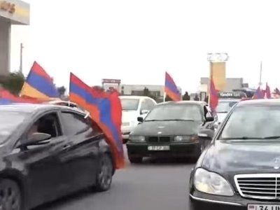 Ոստիկանները խուզարկում են դեպի Մայր Աթոռ մեկնող մեքենաները. «Ազգային ճակատ»