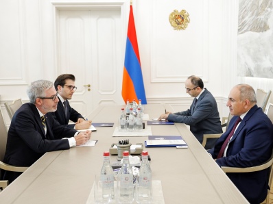 Վարչապետը հրաժեշտի հանդիպում է ունեցել Շվեդիայի դեսպանի հետ