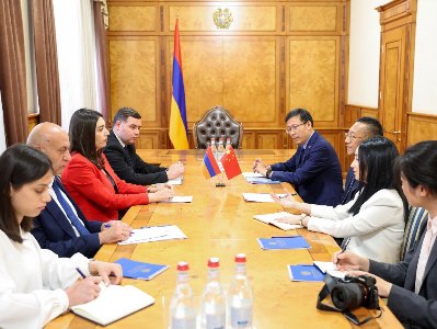 «Մեկ գոտի, մեկ ճանապարհ»–ը և «Խաղաղության խաչմերուկ»–ը համադրելի են. ՆԳՆ նախարարը ընդունել է ՀՀ-ում Չինաստանի դեսպանին