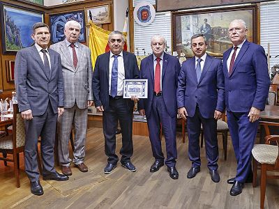 Армен Рустамян и Ишхан Сагателян встретились с представителями политических сил Государственной Думы России