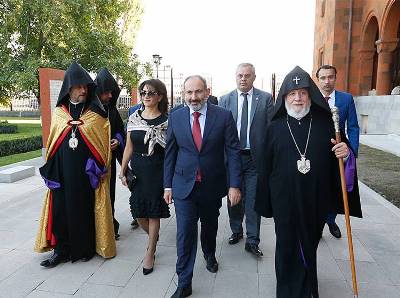 «Հրապարակ». Եկեղեցի–Փաշինյան պատերազմը նոր փուլ է թեւակոխում