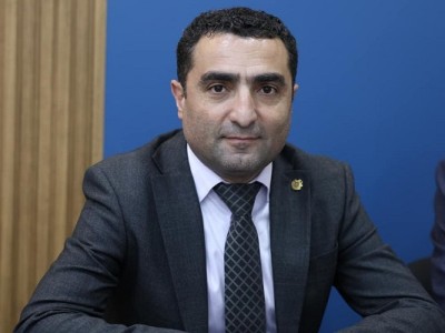 ՀԾԿՀ-ն Ռոմանոս Պետրոսյանին նշանակեց ՀԷՑ-ի ժամանակավոր կառավարիչ