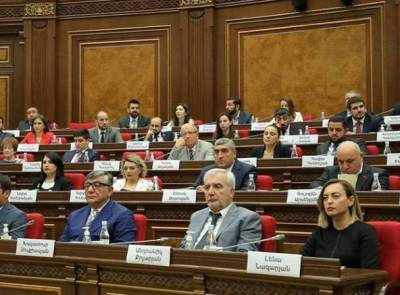 «Հրապարակ». ՔՊ–ում աղոթում ու հրաշքի են սպասում