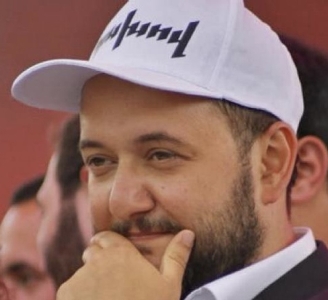«Իրավունք». Հայտնի է, թե ով է նշանակվել Կաթողիկոսի դեմ ճակատամարտի «գերագույն հրամանատար»