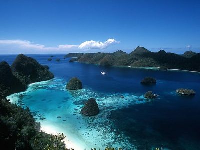 Earthquake hits Indonesia