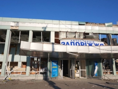 В Запорожье 20 человек получили ранения в результате российского удара по автовокзалу и медклинике