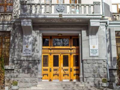 Генпрокуратура Армении требует взыскать со второго президента и других $1,7 млн.