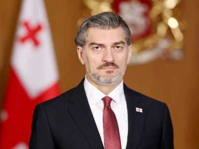 Президент Грузии отбыл с официальным визитом в Турцию: он возложил венок к могиле Ататюрка