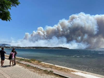 Из-за лесных пожаров в Турции был закрыт пролив Дарданеллы