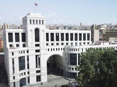Министерству иностранных дел Армении выделено более 100 тыс. долларов