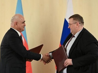 Russia, Azerbaijan sign economic cooperation document