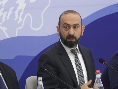 Արարատ Միրզոյանը Կապանում ներկայացրել է տարածաշրջանային հաղորդակցությունների ապաշրջափակման հնարավորությունները