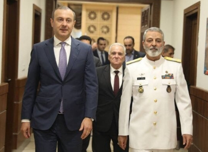 Grigoryan presents August 8 agreements to General Musavi