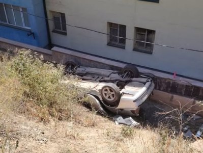 Քաջարանում «BMW»-ն գլխիվայր հայտնվել է ճանապարհամերձ հատվածում
