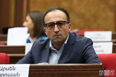 «Իրավունք». «Թող գնան, «բիրիքով» դիմում գրեն». նախարարությունում «բունտ» է հասունանում