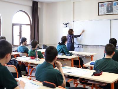 Number of students in Turkey’s Armenian schools decreasing