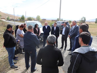 «Քայլ-քայլ ենք առաջ գնալու». Շիրակի մարզպետը հյուսիսի ամենահեռավոր գյուղեր է այցելել